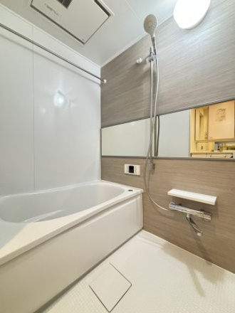 イーグルコート伏見桃山の浴室