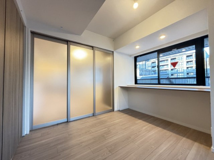 イーグルコート伏見桃山の洋室