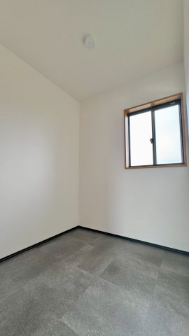 吾妻町　中古戸建の洋室