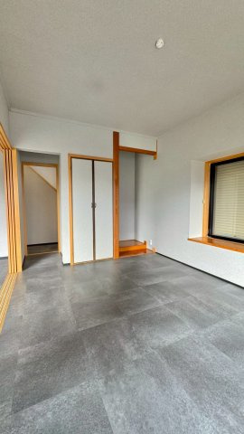 吾妻町　中古戸建の居間・リビング