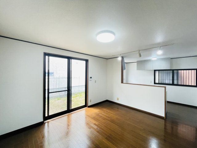 【居間・リビング】 | 深谷市上野台　中古戸建