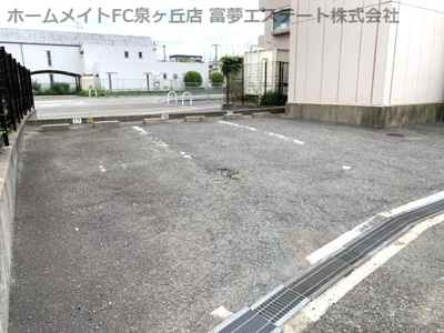 【駐車場】 | ドゥウェルプレシャス | 屋外駐車場