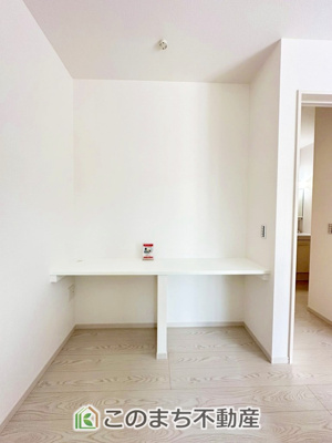 【内装】 | Erde小山市若木町6期　1号棟 | キッチン横にはスタディーカウンターもございます☆