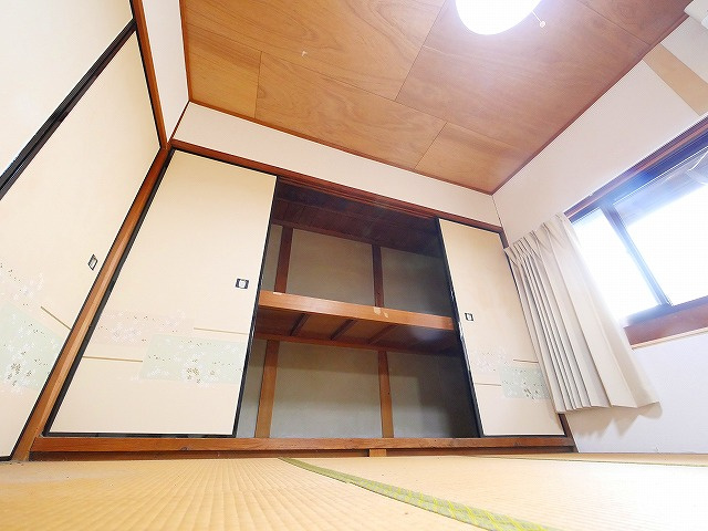 柴屋町借家の収納|大きなスペースがあり、収納には困りません