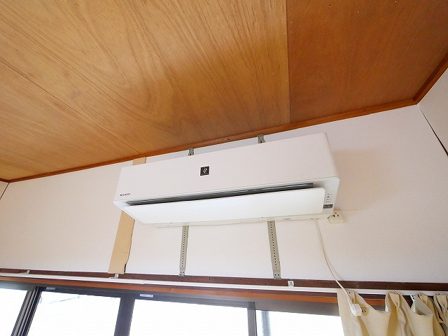 柴屋町借家の設備|エアコン