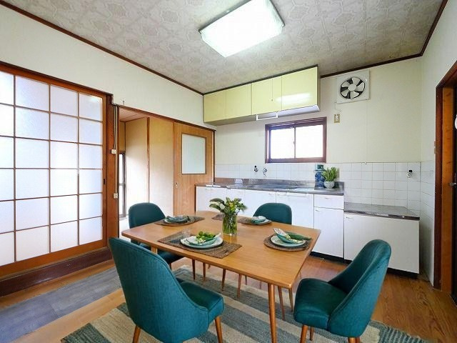 柴屋町借家の居間・リビング|CGで家具等を配置したもので家具等は含まれません