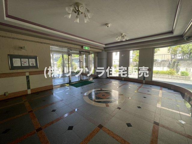 ランフォルセ長尾のエントランス|エントランス内部
■物件内覧・資金計画相談・住宅ローン相談、リフォーム相談、お問合せ受付中■
※当日・翌日のご内覧、ご相談はお電話でのお問合せがスムーズです！