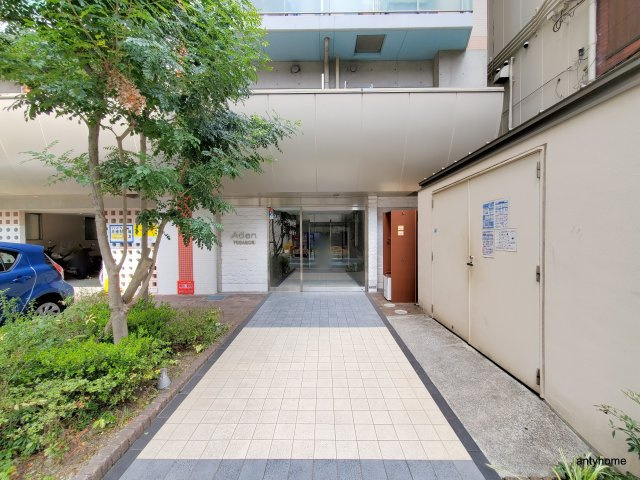 アーデン土佐堀 仲介手数料無料のエントランス