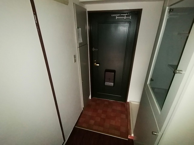 神戸市長田区高取山町２丁目の賃貸マンションの玄関|シューズボックス付き