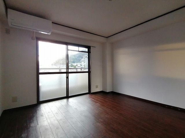 神戸市長田区高取山町２丁目の賃貸マンションの居間・リビング|リビング