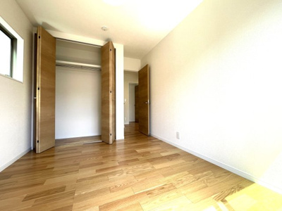 【洋室】 | 中古一戸建　高知市旭天神町（東棟　未使用） | ２階　西洋室