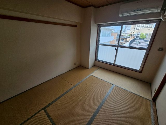 ユーロハイツ住吉の和室