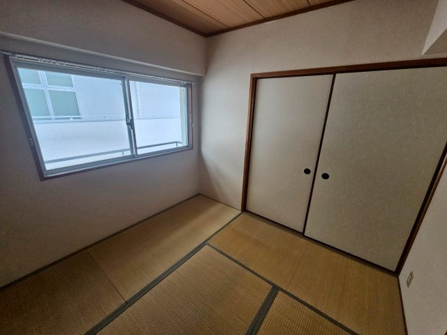 ユーロハイツ住吉の和室