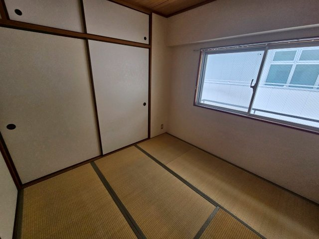 ユーロハイツ住吉の和室