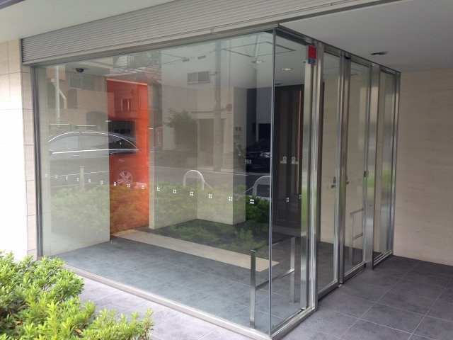 ホームズＲ四谷のエントランス|ホームズＲ四谷