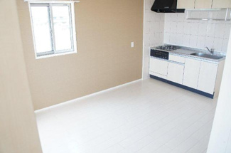 【内装】 | サンエリーハイム | 室内（イメージ）