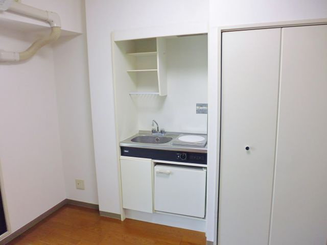 YKハイツ松の内のキッチン