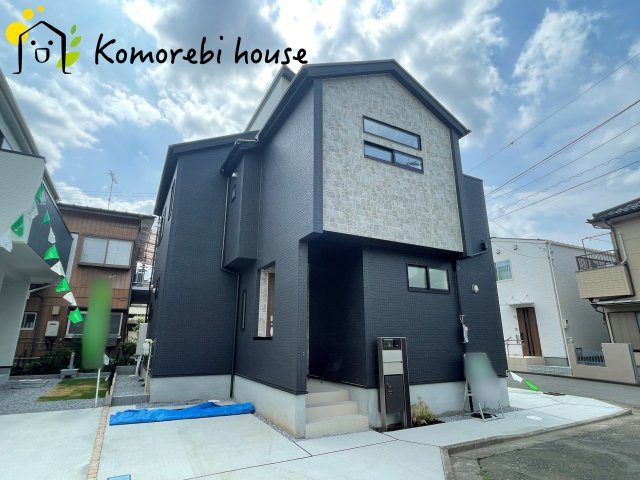 上尾市小泉7丁目　3期　新築一戸建て　ブルーミングガーデン　01