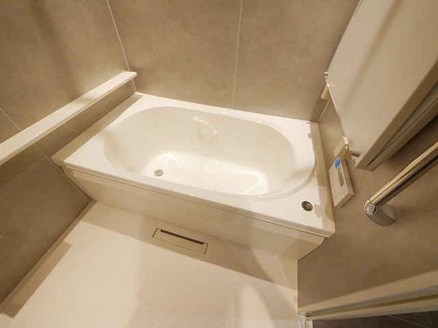 シャトードール　プレミアの浴室|コンパクトで使いやすいお風呂です