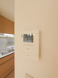 【防犯設備】 | 南アルプス市山寺 H6年築の建物一新済の中古戸建 全室南向き | モニター付きインターフォン