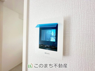 【設備】 | Erde小山市若木町6期　2号棟 | ＴＶモニター付きインターホンで防犯面もしっかり安心♪
