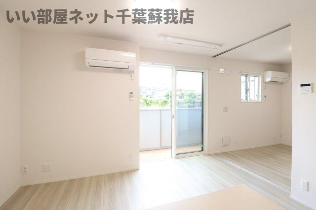 フォレストウッド　B棟の居間・リビング|使いやすいリビングです