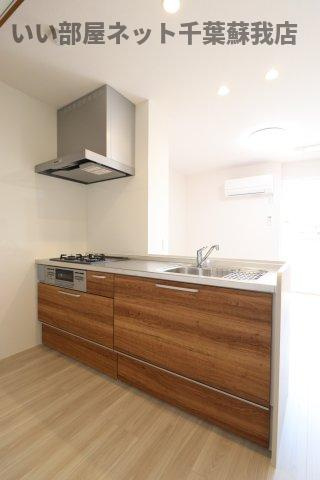 フォレストウッド　B棟のキッチン|キッチンでお料理をお楽しみください