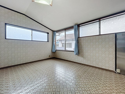 【居間・リビング】 | 朝日東光台住居付テナント