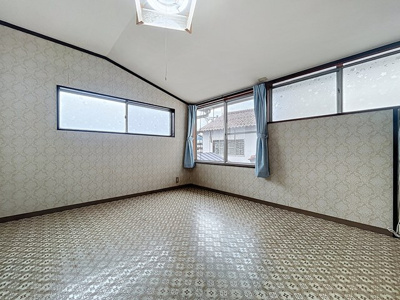 【居間・リビング】 | 朝日東光台住居付テナント