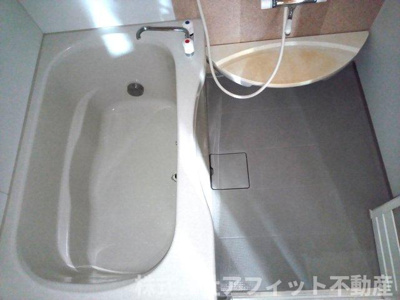 【浴室】 | サン・オーレ奈良津 | 浴室暖房付き