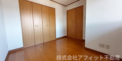 【寝室】 | サン・オーレ奈良津 | 洋室5帖