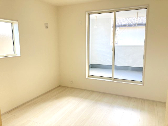 リーブルガーデンS富岡富岡第13　3号棟の洋室|２階洋室2です