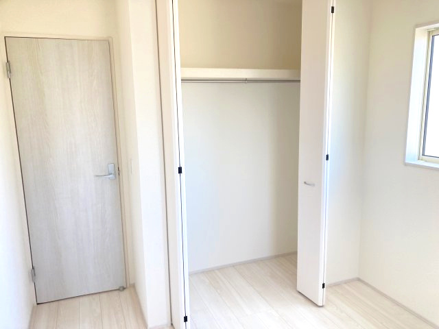 リーブルガーデンS富岡富岡第13　3号棟の収納|２階洋室3：収納です