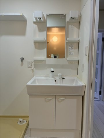 チサンマンションカルム信濃町の独立洗面台