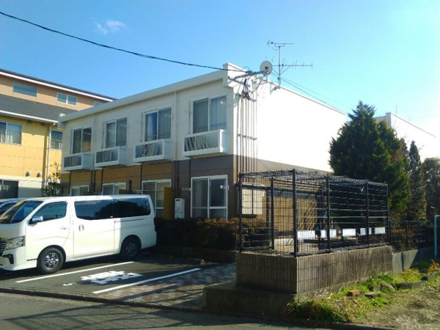 レオパレスフェニックスin波島