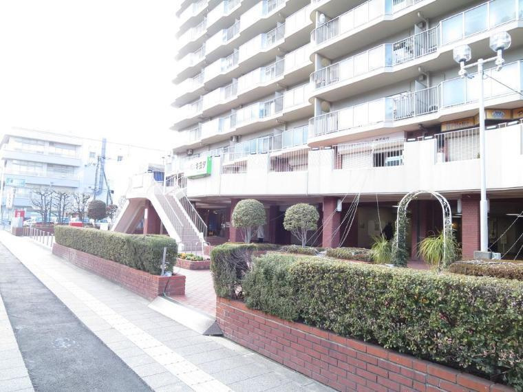 メロディーハイム守口のエントランス|■物件内覧・資金計画相談・住宅ローン相談、リフォーム相談、お問合せ受付中■
※当日・翌日のご内覧、ご相談はお電話でのお問合せがスムーズです！