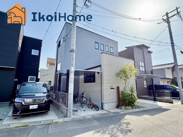 神戸市玉津町西河原　中古戸建のエントランス|【ホームページに現地動画掲載中】●年中無休：当日予約可●高津橋小学校徒歩11分、玉津中学校徒歩18分
