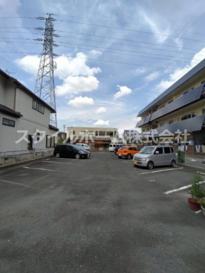 アーバンライフ豊橋の駐車場|駐車場に車を止められます