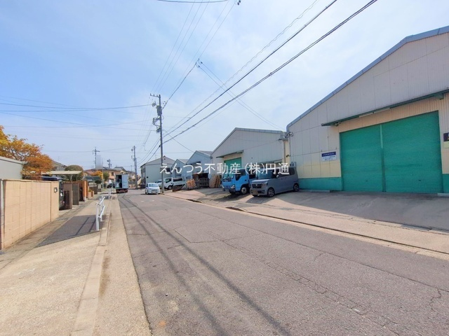 尾張旭市第1大塚町の前面道路含む現地写真