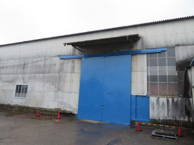 入間市大字南峯の倉庫