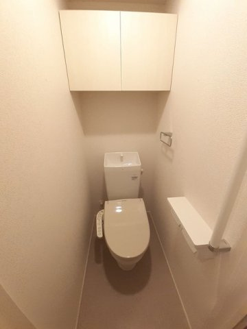 メゾン　オハナのトイレ|嬉しい温水洗浄便座付き♪