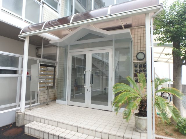 【エントランス】 | 西宮ハイムⅠ | 落ち着いたエントランスです