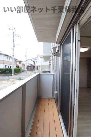 フォレストウッド　B棟のバルコニー|開放的で明るい空間を演出してくれるバルコニーです