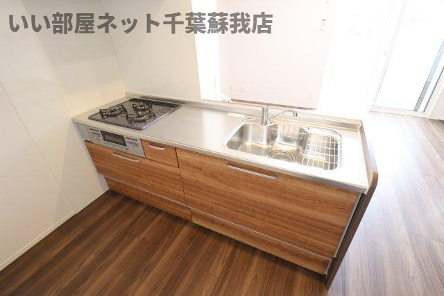 フォレストウッド　B棟のキッチン|キッチンでお料理をお楽しみください