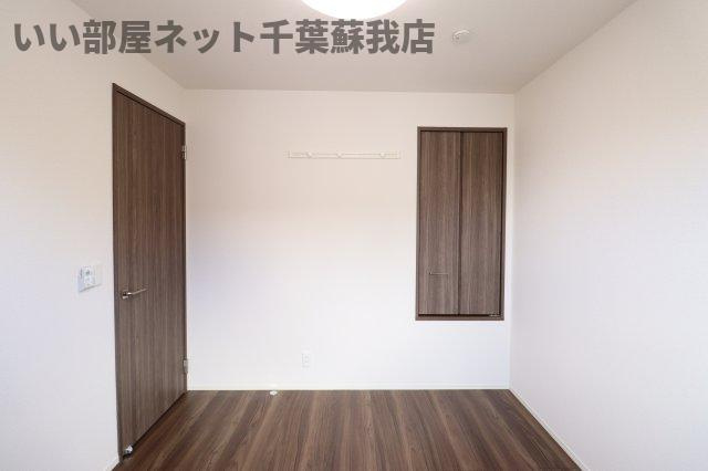 フォレストウッド　B棟の寝室|落ち着いた色調の寝室です