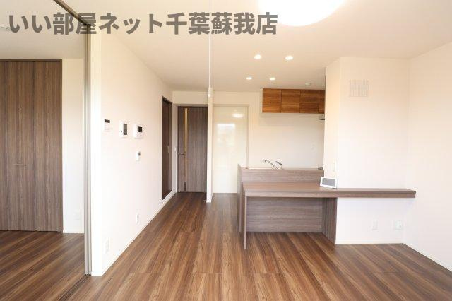 フォレストウッド　B棟の居間・リビング|ゆったり過ごせる居間です