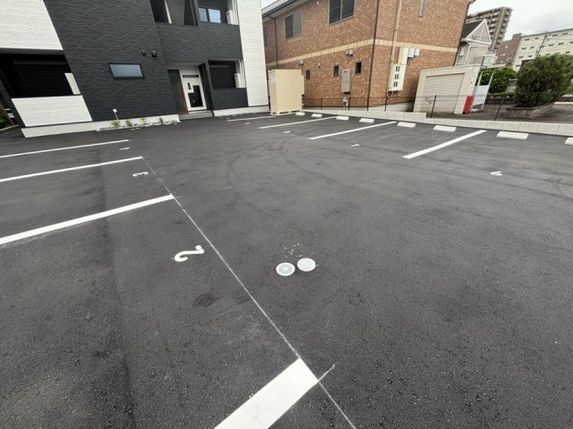 【駐車場】