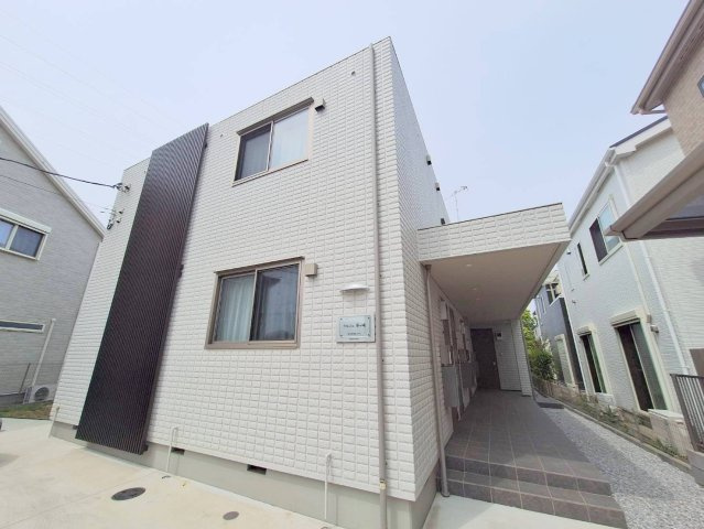 ラルジュ茅ヶ崎の外観