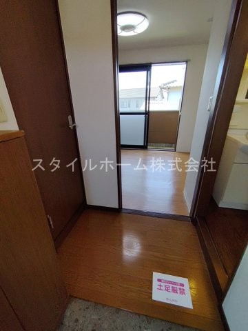 シェリ向山の玄関