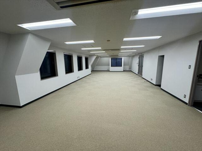 【洋室】 | 坂田ビル | コンパクトで使いやすい洋室です